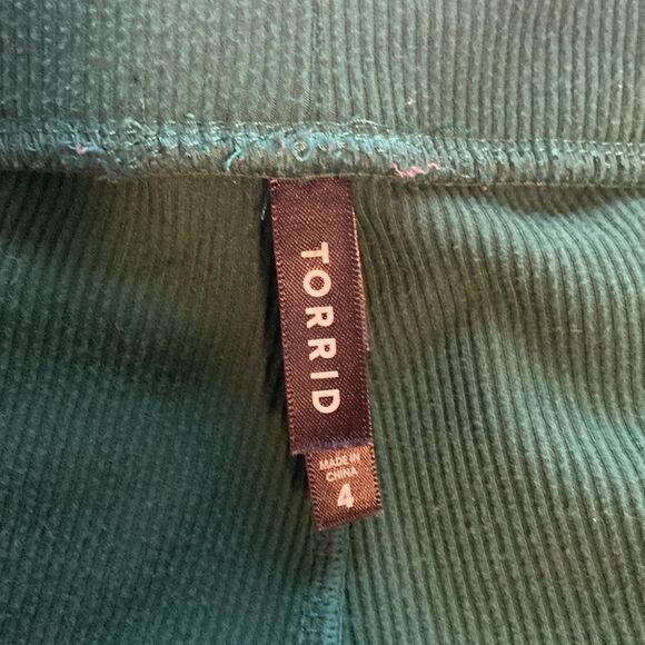 Torrid Emerald Green Faux Corduroy Pull On Stretch Leggings Size 4 - Picture 7 of 8